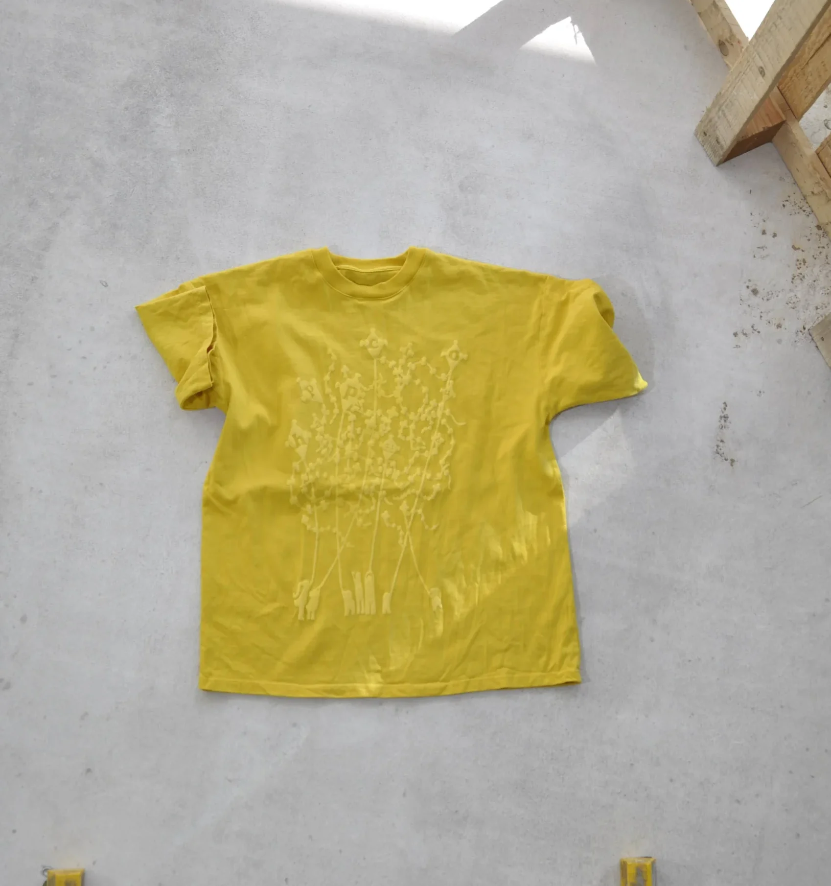 Fly-a-kite-Shirt-yellow